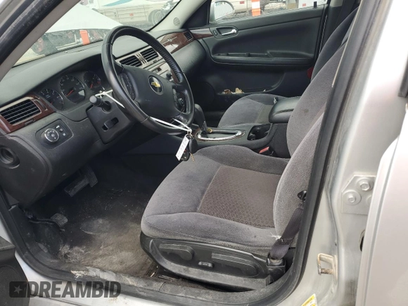 2011 Chevrolet Impala LT Fleet z VIN 2G1WG5EK6B1238724, wystawiony jako Copart lot #52582975 z przebiegiem 172 352 mil mil oraz Szkoda całkowita • Salvage title. Historia ofert i sprzedaży dostępna na DreamBid. Obrazek 7.