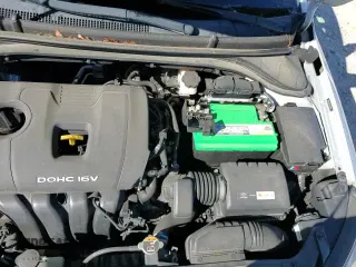 2018 Hyundai Elantra SEL with VIN 5NPD84LF0JH228151, listed as a Copart auction lot 86183655 with 19,071 mi miles and Salvage title. Bid and sale history available at DreamBid. Image 13.