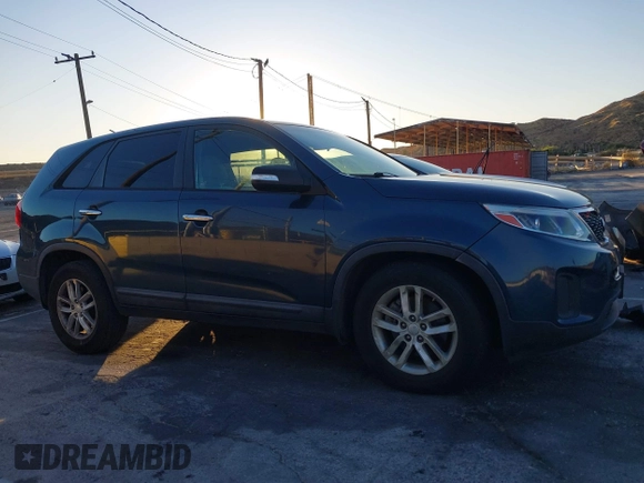 2015 Kia Sorento LX with VIN 5XYKT3A69FG607845, listed as a IAAI auction lot 40806894 with 102,416 mi miles and . Bid and sale history available at DreamBid. Image 13.