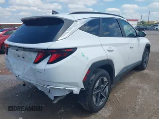 2025 Hyundai Tucson SEL with VIN 5NMJBCDE7SH496648, listed as a IAAI auction lot 42204406 with 7,602 mi miles and . Bid and sale history available at carsss.com. Image 4.