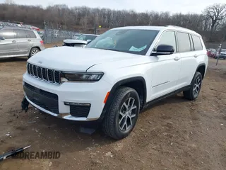 2024 Jeep Grand Cherokee Limited with VIN 1C4RJKBG2R8625086, listed as a IAAI auction lot 41461558 with 3,001 mi miles and . Bid and sale history available at DreamBid. Image 18.