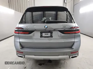 2025 BMW X7 xDrive40i with VIN 5UX23EM07S9X65923, listed as a Copart auction lot 49507655 with 8,891 mi miles and Clean Title. Bid and sale history available at carsss.com. Image 6.