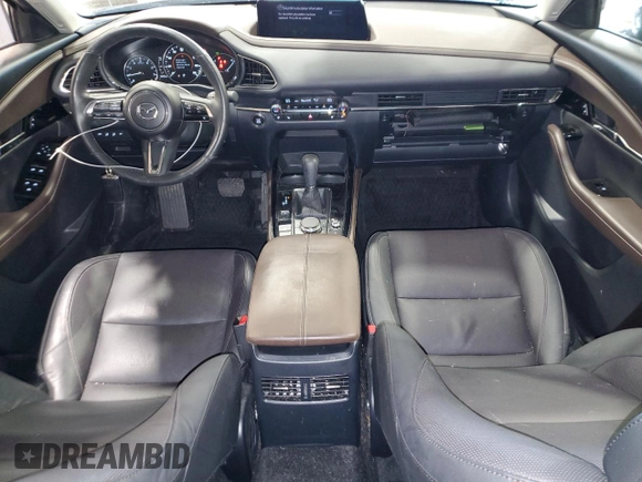 2024 Mazda CX-30 Premium z VIN 3MVDMBDY4RM689826, wystawiony jako Copart lot #43533135 z przebiegiem 10 372 mil mil oraz Szkody całkowita. Historia ofert i sprzedaży dostępna na DreamBid. Obrazek 8.