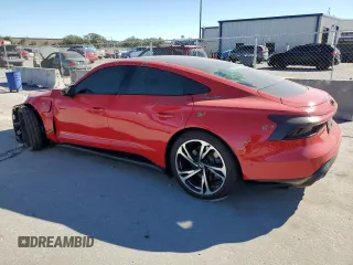2022 Audi e-tron GT Prestige z VIN WAUEJBFW6N7003359, wystawiony jako Copart lot #81960004 z przebiegiem 31 940 mil mil oraz Szkody całkowita. Historia ofert i sprzedaży dostępna na DreamBid. Obrazek 2.