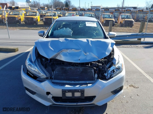 2018 Nissan Altima 2.5 SV with VIN 1N4AL3AP9JC158108, listed as a IAAI auction lot 41464382 with 123,129 mi miles. Bid and sale history available at carsss.com. Image 12.