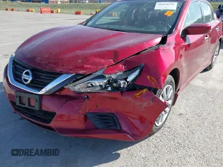 2018 Nissan Altima SR with VIN 1N4AL3AP2JC232503, listed as a IAAI auction lot 41824936 with 115,366 mi miles and . Bid and sale history available at carsss.com. Image 6.