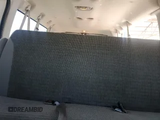 2003 Ford Econoline Passenger XL с VIN 1FBSS31L13HB49492, выставлен на аукционе Copart как лот 49438185 с пробегом 186 651 миль миль и Списание • Salvage title. История ставок и продаж доступна на DreamBid. Изображение 10.