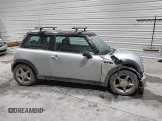 2002 MINI Hardtop with VIN WMWRC33422TC37296, listed as a IAAI auction lot 41385046 with 107,663 mi miles and . Bid and sale history available at DreamBid. Image 14.