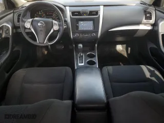 2015 Nissan Altima 2.5 SV with VIN 1N4AL3AP5FC417717, listed as a Copart auction lot 52951525 with 137,063 mi miles and Clean Title. Bid and sale history available at carsss.com. Image 8.