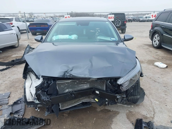 2023 Kia Forte LXS z VIN 3KPF24AD5PE682954, wystawiony jako IAAI lot #41510428 z przebiegiem 15 928 mil mil oraz . Historia ofert i sprzedaży dostępna na DreamBid. Obrazek 12.