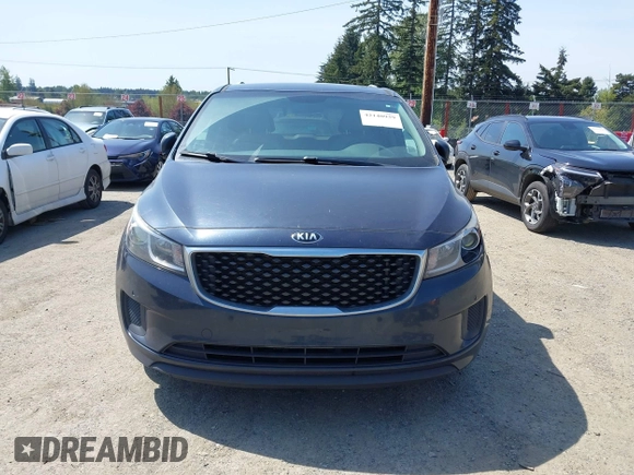 2017 Kia Sedona LX with VIN KNDMB5C11H6253379, listed as a IAAI auction lot 42140939 with 111,067 mi miles. Bid and sale history available at carsss.com. Image 12.
