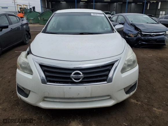 2013 Nissan Altima 2.5 S with VIN 1N4AL3AP3DN425199, listed as a Copart auction lot 48307335 with 208,782 mi miles and Salvage Title. Bid and sale history available at carsss.com. Image 5.