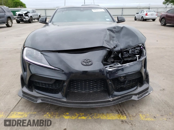 2021 Toyota Supra 3.0 z VIN WZ1DB0C05MW036486, wystawiony jako Copart lot #47673113 z przebiegiem 22 217 mil mil oraz . Historia ofert i sprzedaży dostępna na DreamBid. Obrazek 5.