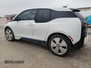 2015 BMW i3 with VIN WBY1Z4C57FV278283, listed as a Copart auction lot 56382823 with 137,141 mi miles. Bid and sale history available at carsss.com. Image 2.