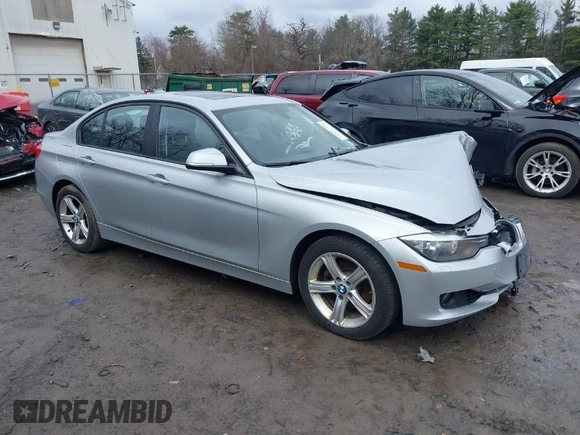 2013 BMW 3 Series 328i xDrive with VIN WBA3B5C59DF595961, listed as a IAAI auction lot 41951160 with 111,517 mi miles. Bid and sale history available at carsss.com. Image 1.