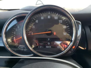 2018 MINI Convertible Cooper S with VIN WMWWG9C59J3C82656, listed as a Copart auction lot 84697254 with 38,453 mi miles and Salvage Title. Bid and sale history available at carsss.com. Image 9.