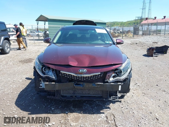 2016 Kia Optima EX z VIN 5XXGU4L37GG114750, wystawiony jako IAAI lot #42154903 z przebiegiem 97 625 mil mil oraz . Historia ofert i sprzedaży dostępna na DreamBid. Obrazek 13.