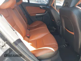 2012 Volvo S60 T5 с VIN YV1622FS7C2046680, выставлен на аукционе IAAI как лот 42170446 с пробегом 137 136 миль миль и . История ставок и продаж доступна на DreamBid. Изображение 8.