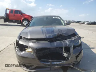 2022 Chrysler 300 Touring L with VIN 2C3CCADG6NH163115, listed as a Copart auction lot 50265605 with 63,629 mi miles and Salvage Title. Bid and sale history available at DreamBid. Image 5.
