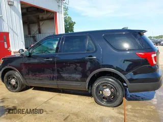2017 Ford Police Interceptor Utility with VIN 1FM5K8AT9HGB55149, listed as a IAAI auction lot 40735884 with 76,648 mi miles and . Bid and sale history available at DreamBid. Image 14.