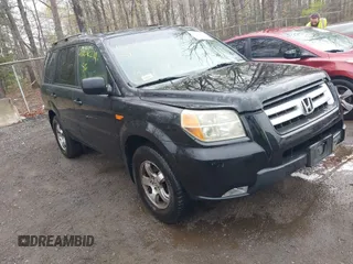 2006 Honda Pilot EX-L with VIN 5FNYF18776B021690, listed as a IAAI auction lot 42016219 with 239,666 mi miles and . Bid and sale history available at carsss.com. Image 1.