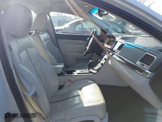2009 Lincoln MKS with VIN 1LNHM93R39G620539, listed as a IAAI auction lot 41969146 with 170,253 mi miles. Bid and sale history available at carsss.com. Image 5.