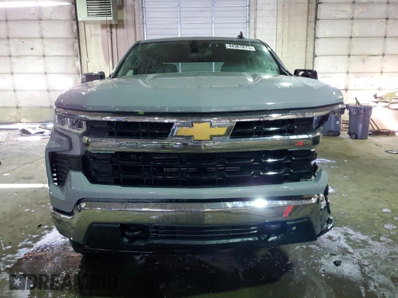 2024 Chevrolet Silverado 1500 LT with VIN 3GCPDKEK0RG282545, listed as a Copart auction lot 44367815 with 11,018 mi miles and Salvage Title. Bid and sale history available at carsss.com. Image 5.