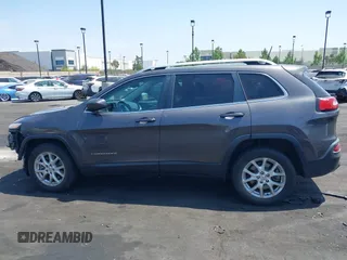 2018 Jeep Cherokee Latitude Plus с VIN 1C4PJLLX0JD523874, выставлен на аукционе IAAI как лот 42374894 с пробегом 77 086 миль миль и . История ставок и продаж доступна на DreamBid. Изображение 15.