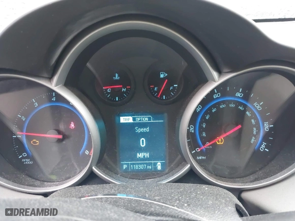 2015 Chevrolet Cruze LS with VIN 1G1PA5SH8F7225657, listed as a IAAI auction lot 41788086 with 118,307 mi miles. Bid and sale history available at carsss.com. Image 7.