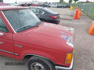 1989 Ford Ranger XLT with VIN 1FTCR10A6KUC16805, listed as a IAAI auction lot 42200635 with 151,935 mi miles and . Bid and sale history available at DreamBid. Image 6.