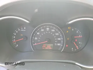 2014 Kia Sorento LX z VIN 5XYKT3A67EG461489, wystawiony jako Copart lot #57498295 z przebiegiem 198 799 mil mil oraz Szkoda całkowita • Salvage title. Historia ofert i sprzedaży dostępna na DreamBid. Obrazek 9.