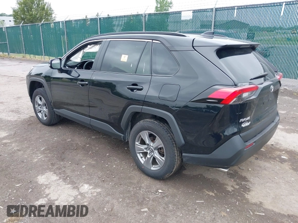 2022 Toyota RAV4 XLE with VIN 2T3P1RFVXNC259957, listed as a IAAI auction lot 42601471 with 39,696 mi miles and . Bid and sale history available at DreamBid. Image 3.