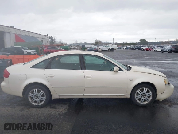 2000 Audi A6 z VIN WAUED24B6YN045067, wystawiony jako IAAI lot #41104622 z przebiegiem 182 126 mil mil oraz . Historia ofert i sprzedaży dostępna na DreamBid. Obrazek 13.
