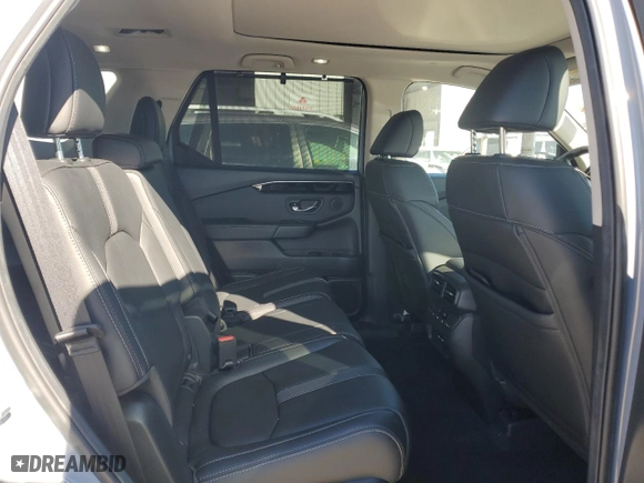 2025 Honda Pilot Touring with VIN 5FNYG2H76SB008958, listed as a Copart auction lot 84707044 with 4,318 mi miles and Salvage Title. Bid and sale history available at carsss.com. Image 11.