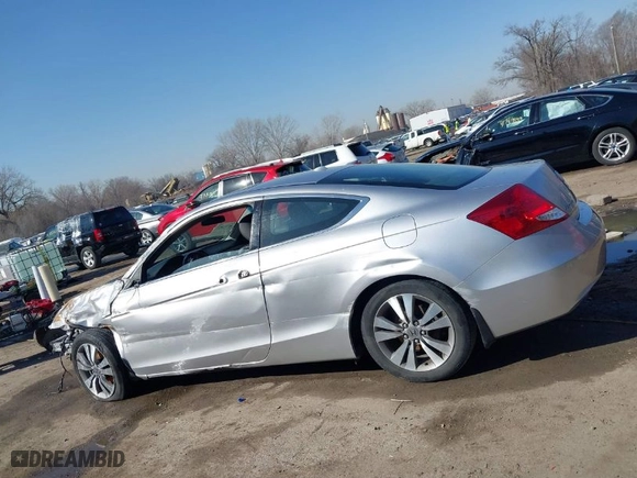 2012 Honda Accord Cpe EX-L with VIN 1HGCS1B83CA011123, listed as a IAAI auction lot 41752823 with NaN miles. Bid and sale history available at carsss.com. Image 14.