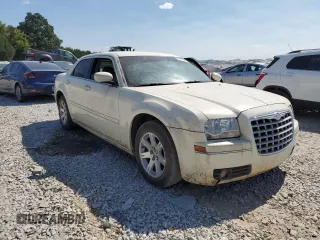 2007 Chrysler 300 Signature with VIN 2C3KA53G87H702573, listed as a Copart auction lot 70526494 with 170,843 mi miles and Salvage Title. Bid and sale history available at carsss.com. Image 4.
