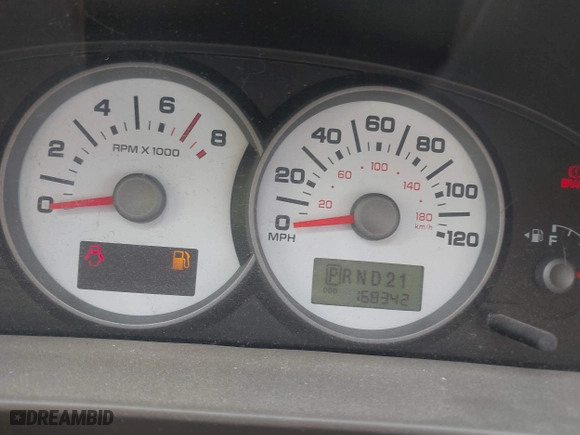 2005 Ford Escape XLT with VIN 1FMYU03175KA84787, listed as a IAAI auction lot 41814099 with 168,342 mi miles. Bid and sale history available at carsss.com. Image 7.