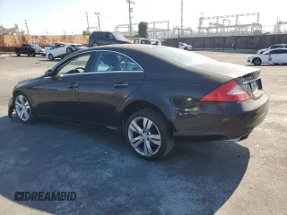 2010 Mercedes-Benz CLS 550 с VIN WDDDJ7CB6AA165122, выставлен на аукционе Copart как лот 62373705 с пробегом 64 147 миль миль и Списание • Salvage title. История ставок и продаж доступна на DreamBid. Изображение 2.