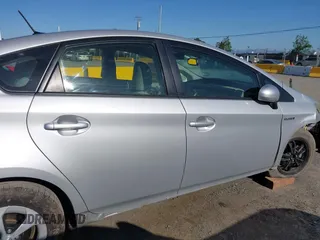 2015 Toyota Prius Four z VIN JTDKN3DU4F0422967, wystawiony jako IAAI lot #42279662 z przebiegiem 41 167 mil mil oraz . Historia ofert i sprzedaży dostępna na DreamBid. Obrazek 14.