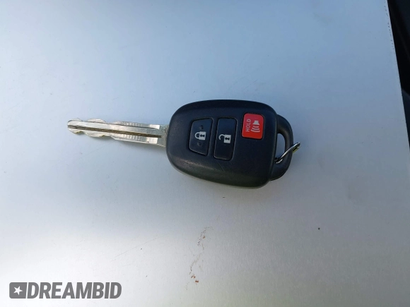 2013 Toyota RAV4 XLE with VIN JTMRFREV4D5000543, listed as a IAAI auction lot 42703469 with 231,337 mi miles and . Bid and sale history available at DreamBid. Image 11.