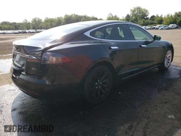 2018 Tesla Model S 75D with VIN 5YJSA1E22JF291142, listed as a Copart auction lot 65682055 with 126,212 mi miles and Salvage title. Bid and sale history available at DreamBid. Image 3.