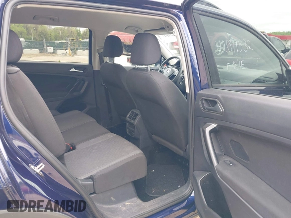 2021 Volkswagen Tiguan S с VIN 3VV1B7AX3MM150773, выставлен на аукционе IAAI как лот 42071532 с пробегом 45 284 миль миль и . История ставок и продаж доступна на DreamBid. Изображение 8.