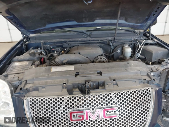 2007 GMC Yukon Denali с VIN 1GKFK63897J300153, выставлен на аукционе IAAI как лот 42552678 с пробегом 195 277 миль миль и . История ставок и продаж доступна на DreamBid. Изображение 10.