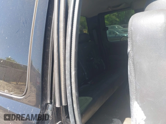2004 Chevrolet Silverado 1500 with VIN 1GCEK19T24E280371, listed as a IAAI auction lot 42233262 with Not Provided miles and . Bid and sale history available at DreamBid. Image 8.