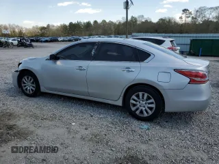 2014 Nissan Altima 2.5 S with VIN 1N4AL3AP5EC100437, listed as a Copart auction lot 50254225 with 229,357 mi miles and Salvage Title. Bid and sale history available at carsss.com. Image 2.