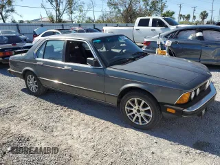 1985 BMW 7 Series 735i с VIN WBAFH8402F0638431, выставлен на аукционе Copart как лот 82026114 с пробегом 98 137 миль миль и Списание • Salvage title. История ставок и продаж доступна на DreamBid. Изображение 4.