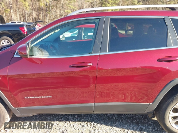 2019 Jeep Cherokee Latitude with VIN 1C4PJLCB8KD220444, listed as a IAAI auction lot 41245726 with 98,659 mi miles and . Bid and sale history available at DreamBid. Image 15.