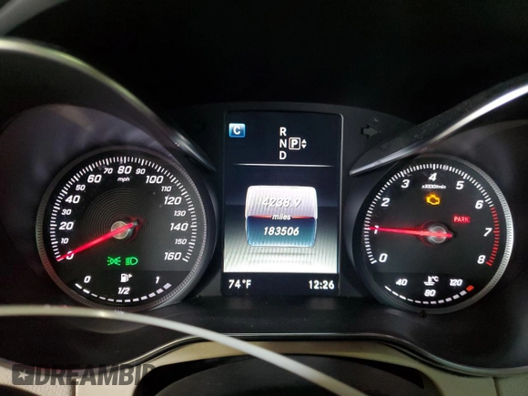 2015 Mercedes-Benz C 300 with VIN 55SWF4JB4FU051543, listed as a Copart auction lot 55327735 with 183,506 mi miles and Clean Title. Bid and sale history available at DreamBid. Image 9.