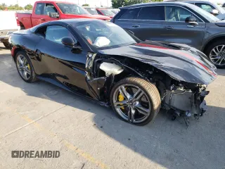 2020 Ferrari Portofino z VIN ZFF89FPA7L0256197, wystawiony jako Copart lot #65969664 z przebiegiem Nie podano mil oraz Szkody całkowita. Historia ofert i sprzedaży dostępna na DreamBid. Obrazek 4.