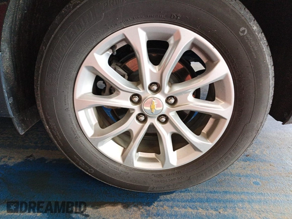 2020 Chevrolet Equinox LT with VIN 2GNAXJEV5L6261332, listed as a IAAI auction lot 42569905 with 51,751 mi miles and . Bid and sale history available at DreamBid. Image 15.